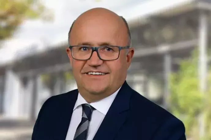 HARTMUT GOMBSEN